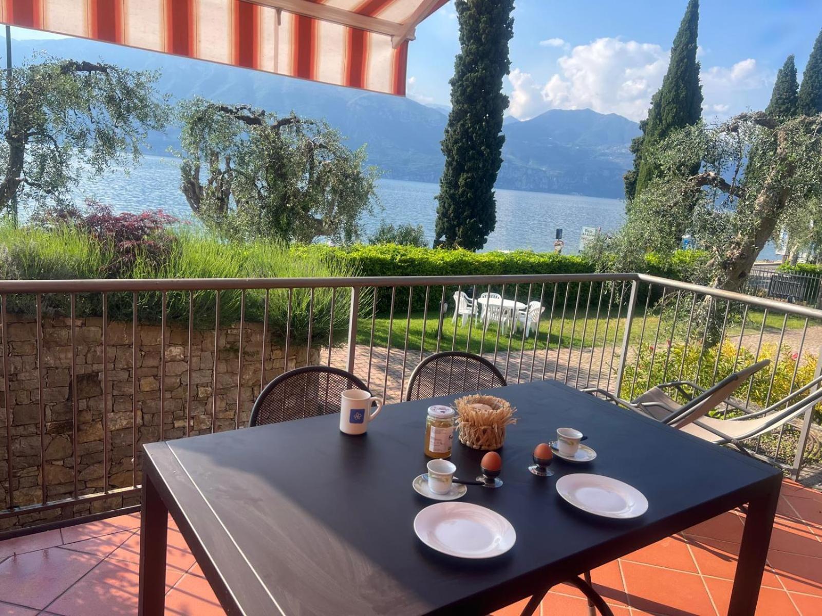 Residence Villa Al Lido Brenzone sul Garda Bagian luar foto