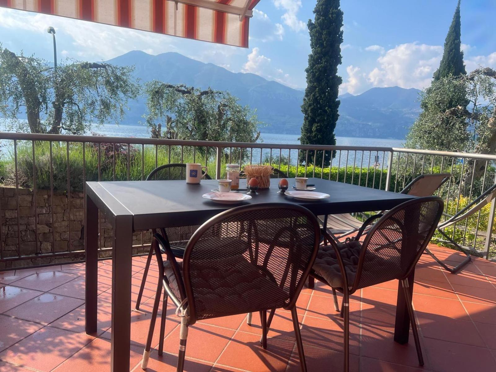Residence Villa Al Lido Brenzone sul Garda Bagian luar foto
